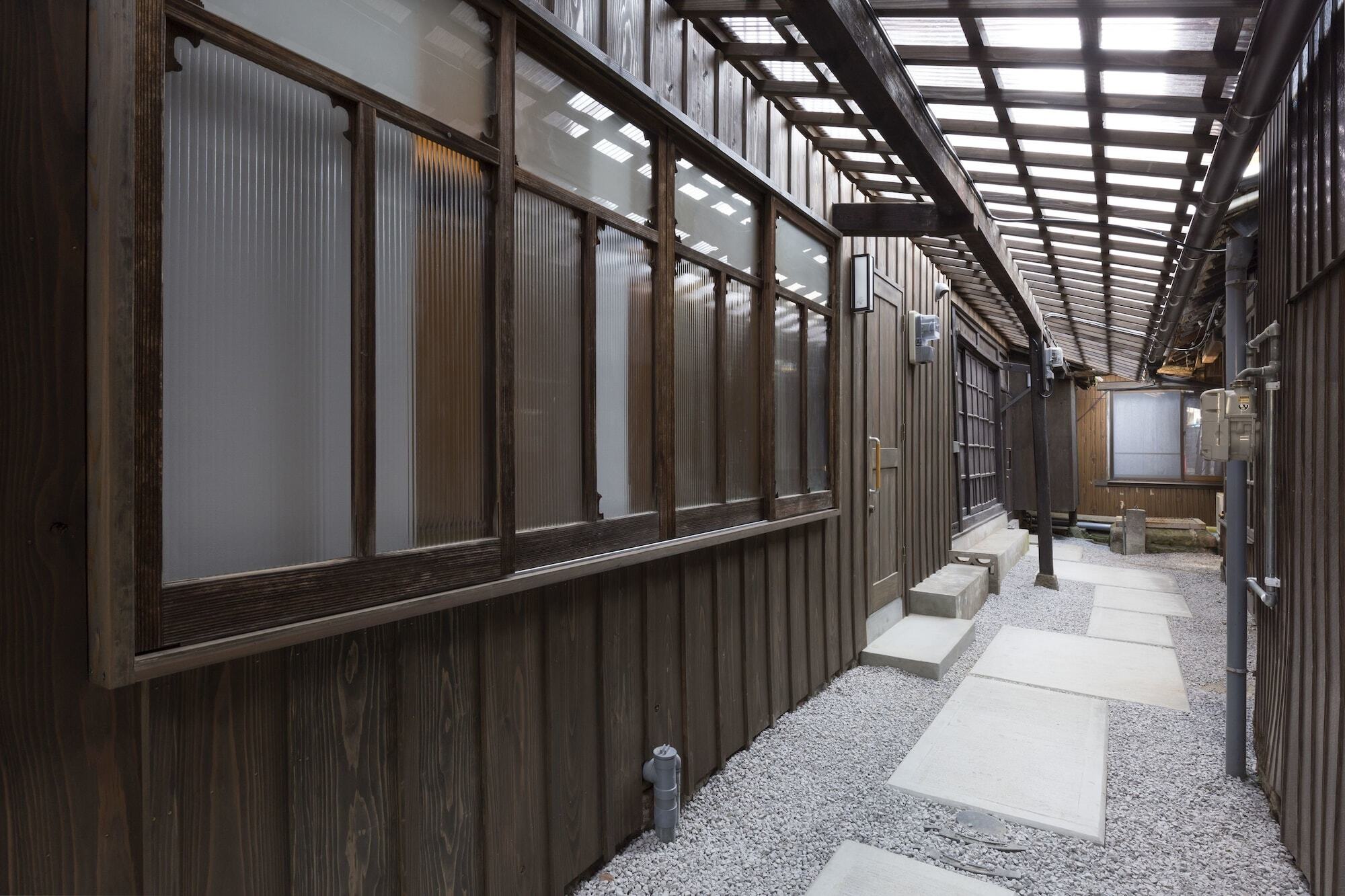 Art House Project The Row House Of Hamawaki Hotell Beppu Eksteriør bilde